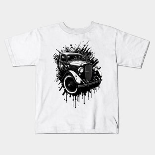 Splash Art. 20s vintage car B&W image Kids T-Shirt